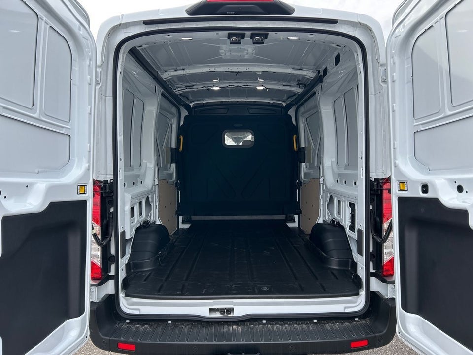 Ford E-Transit 350 L2 Van 68 Trend H2 RWD