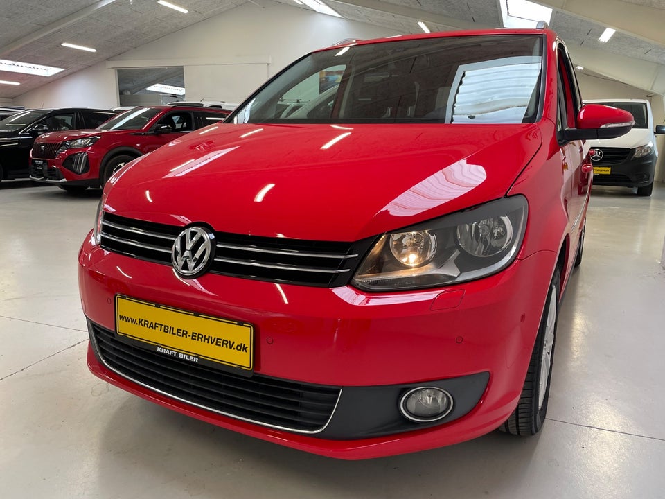 VW Touran 2,0 TDi 140 Highline DSG BMT Van 5d