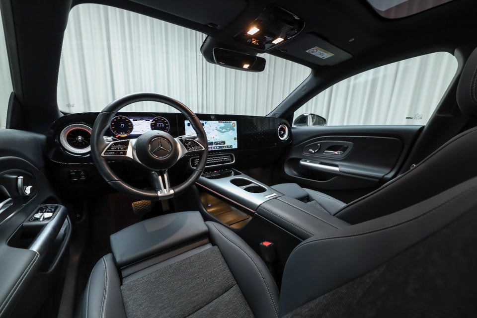 Mercedes CLA250+ EQ Progressive 4d