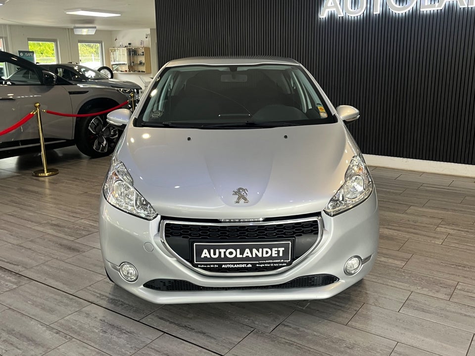 Peugeot 208 1,2 VTi Active 5d