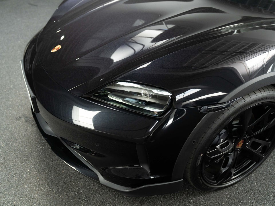 Porsche Taycan 4 Performance+ Cross Turismo 5d