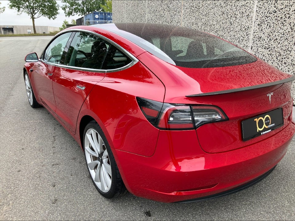 Tesla Model 3 Performance AWD 4d