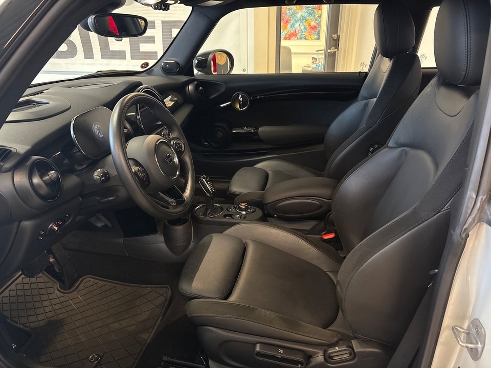 MINI Cooper SE Experience 3d