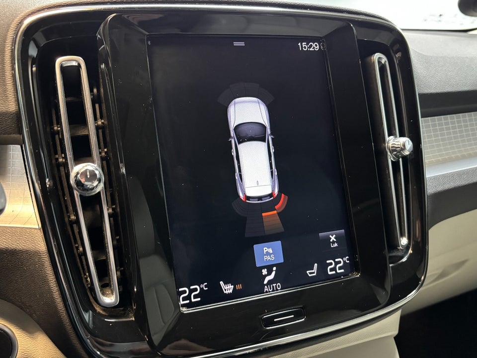 Volvo XC40 2,0 T4 190 Momentum aut. 5d