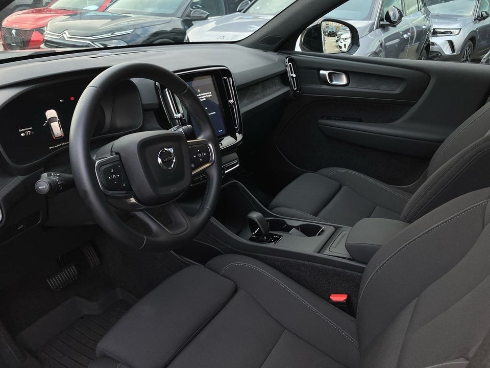 Volvo EX40 Extended Range Plus 5d