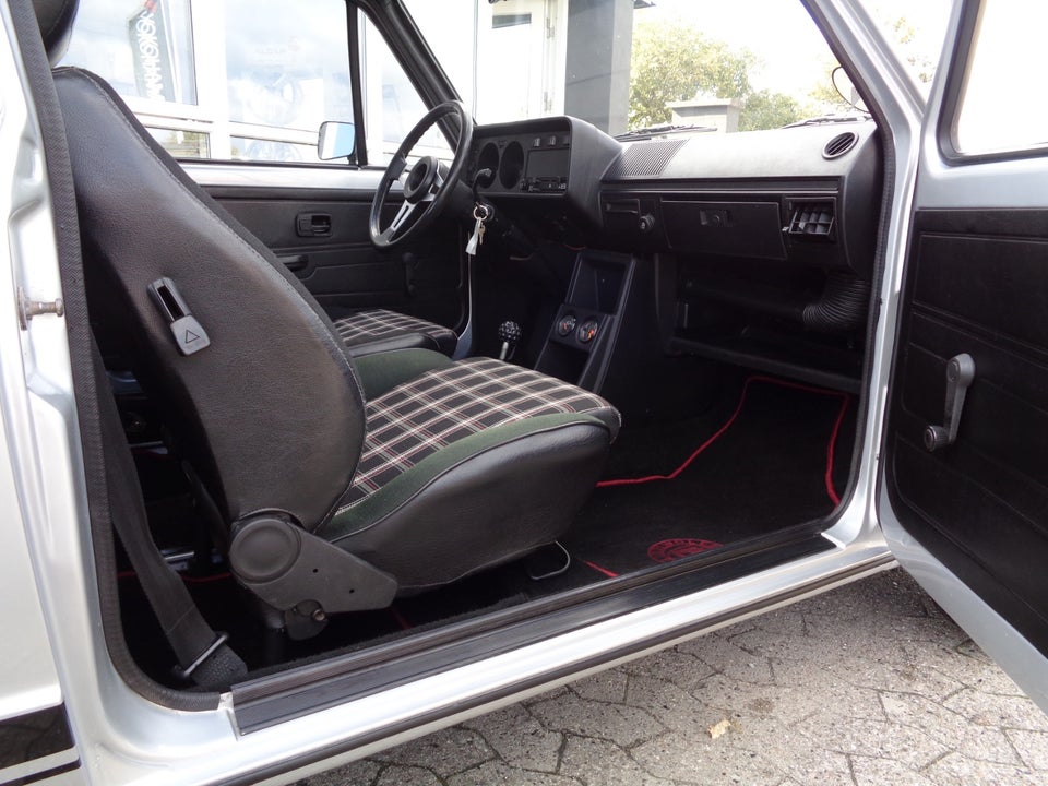 VW Golf I 1,6 GTi 3d