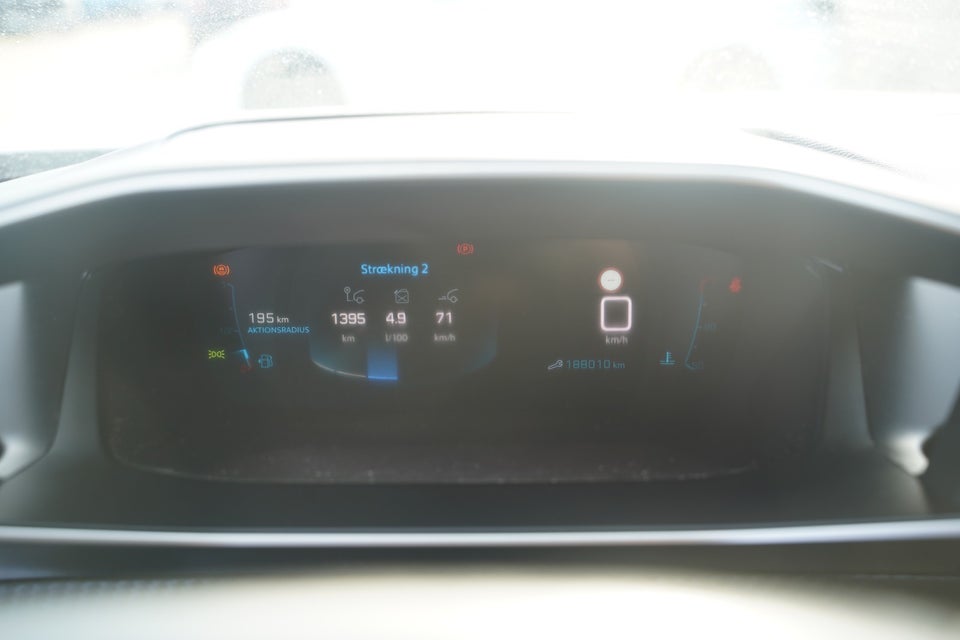 Peugeot 2008 1,5 BlueHDi 100 Edition:210+ 5d