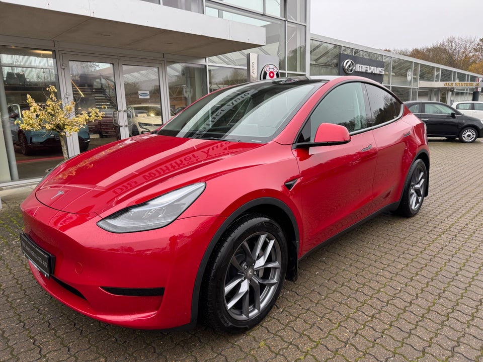 Tesla Model Y RWD 5d