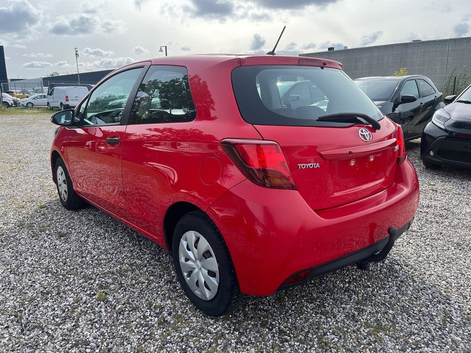 Toyota Yaris 1,0 VVT-i T1 3d