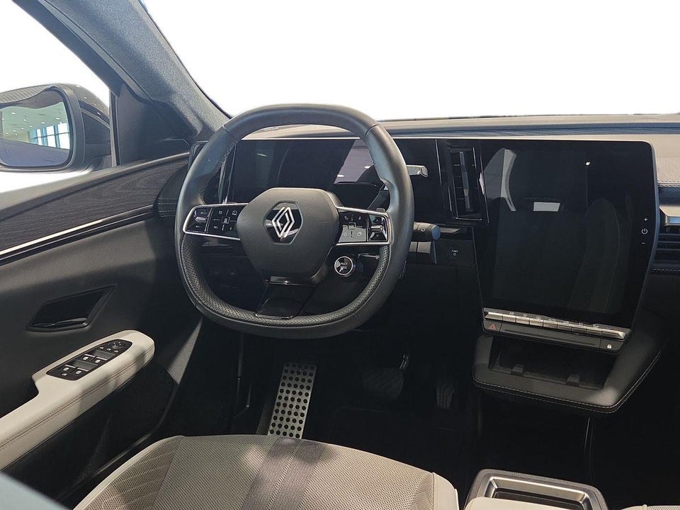 Renault Scenic E-Tech 87 Iconic 5d