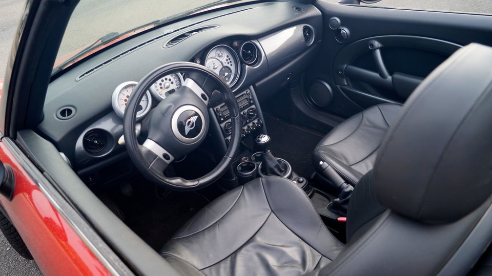 MINI Cooper 1,6 Cabriolet 2d