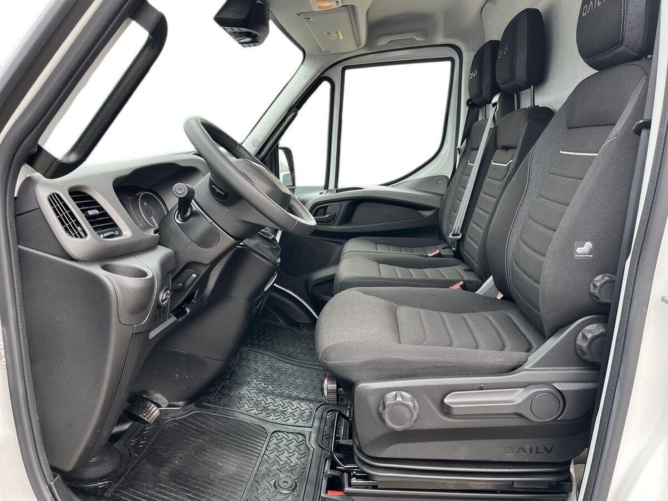 Iveco Daily 3,0 35S18 12m³ Van AG8