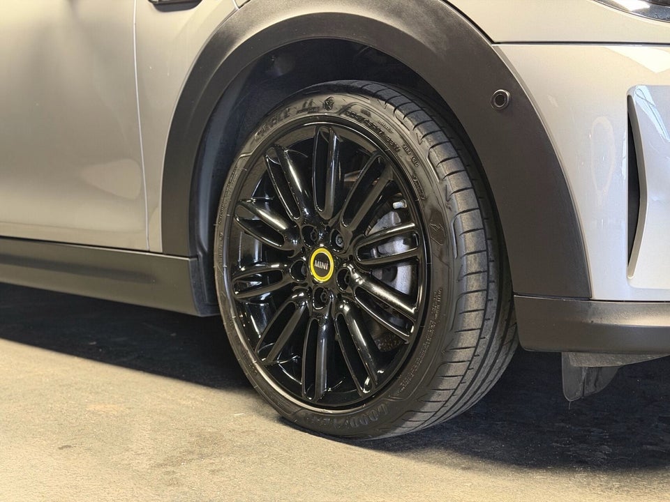MINI Cooper SE Yours Trim 3d