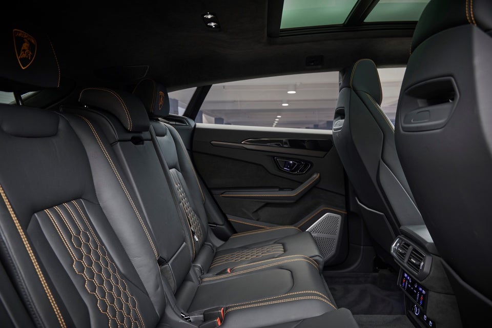 Lamborghini Urus 4,0 SE 5d