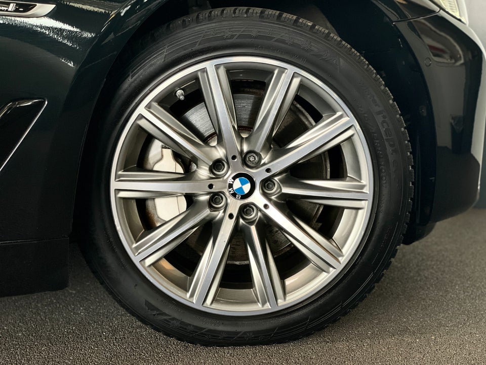 BMW 530e 2,0 Touring Sport Line aut. 5d