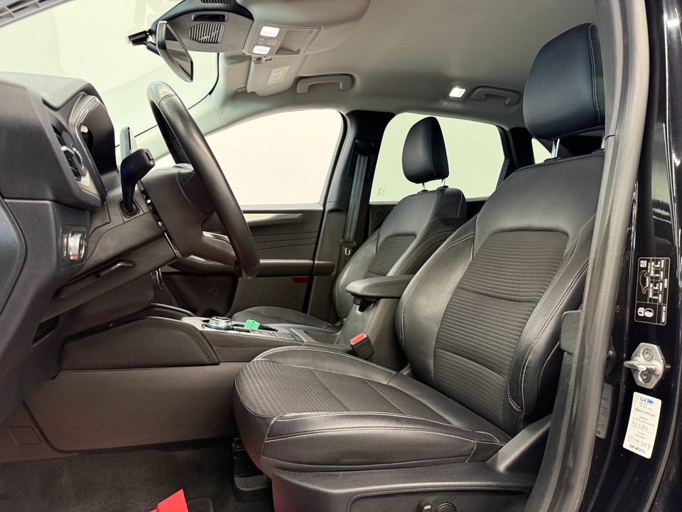 Ford Kuga 2,5 PHEV Titanium X CVT 5d