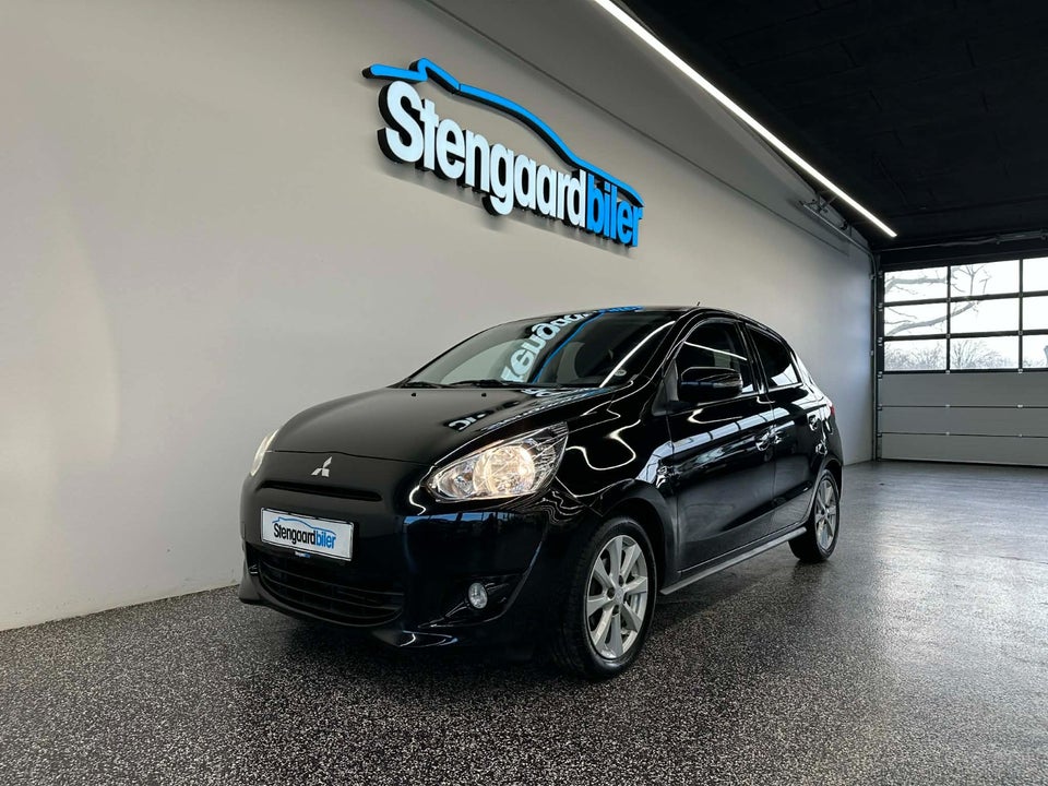 Mitsubishi Space Star 1,2 Black & White CVT 5d