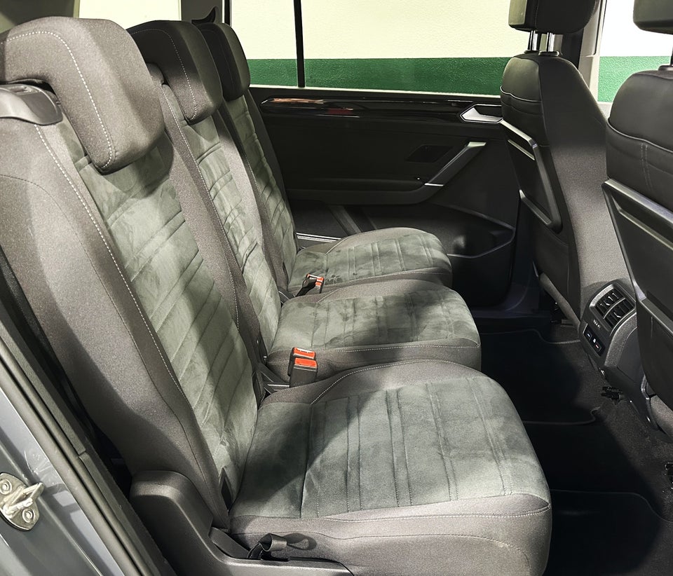 VW Touran 2,0 TDi 150 Highline DSG 7prs 5d