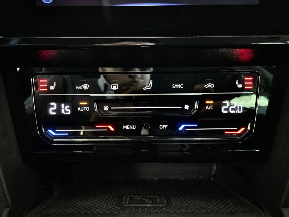 VW Passat 2,0 TDi 200 Elegance Variant DSG 5d