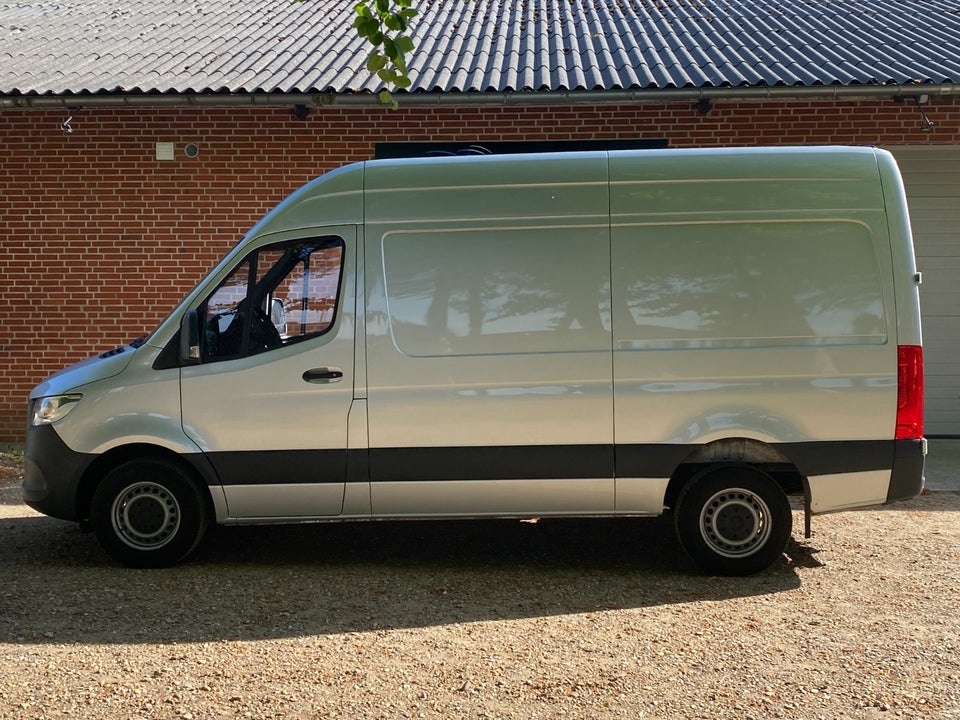 Mercedes Sprinter 319 3,0 CDi A2 Kassevogn aut. RWD
