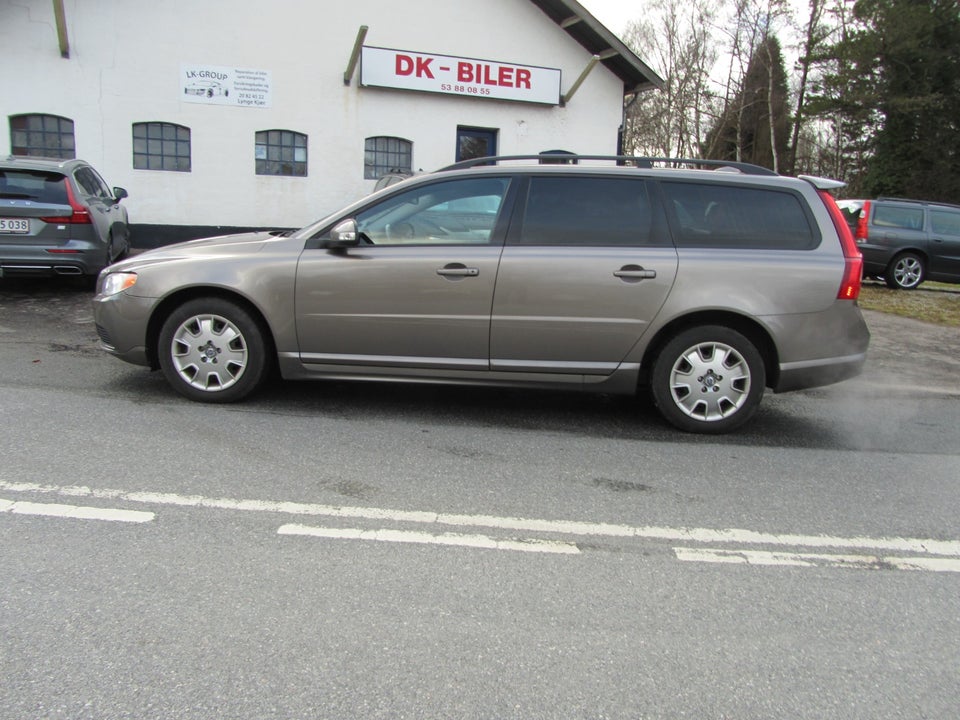 Volvo V70 1,6 T4 180 aut. 5d