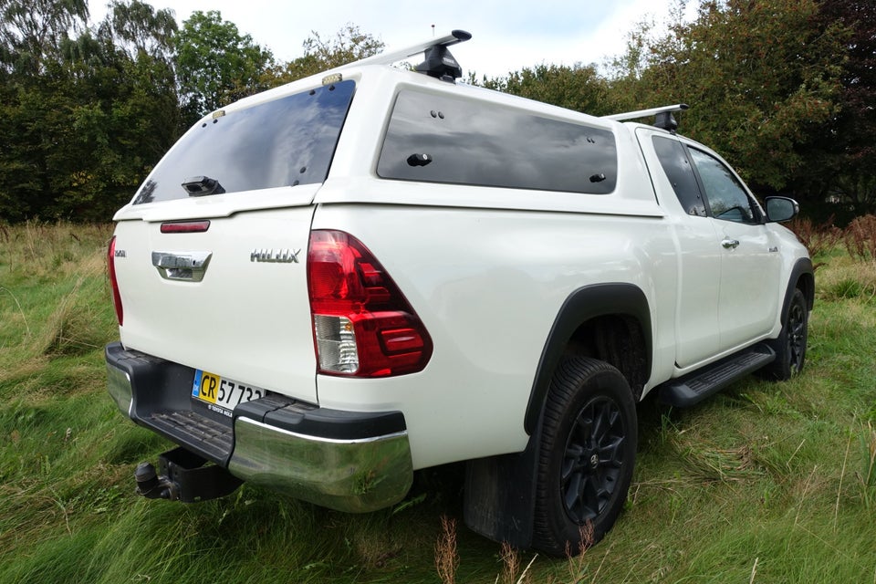 Toyota HiLux 2,4 D-4D 150 T3 Ex.Kab 4x4 4d