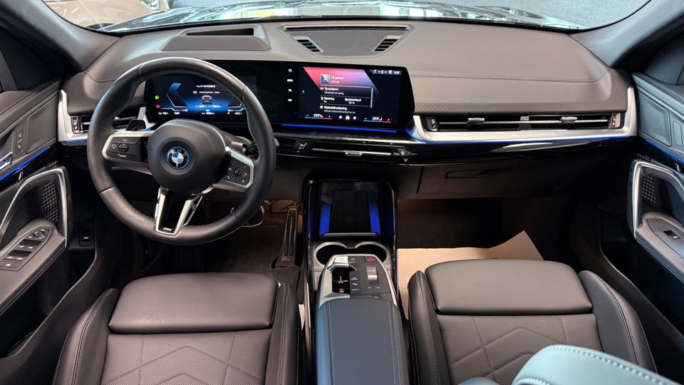 BMW iX2 eDrive20 Charged M-Sport 5d