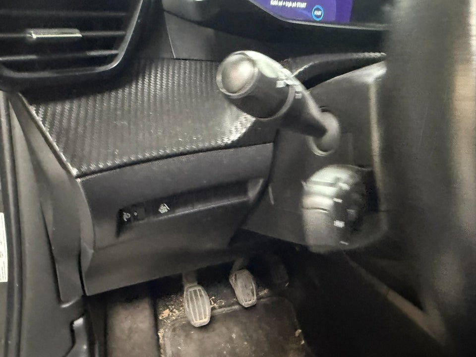 Peugeot 2008 1,5 BlueHDi 100 Allure Pack Van 5d