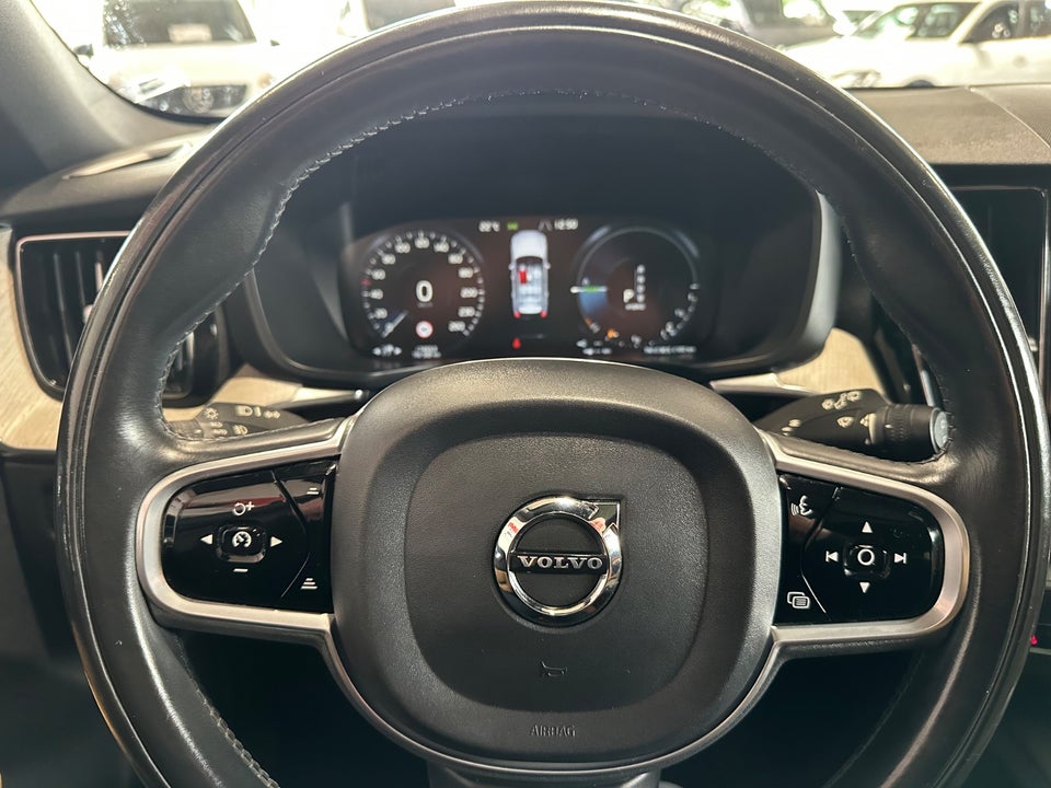 Volvo XC60 2,0 T8 407 Inscription aut. AWD 5d