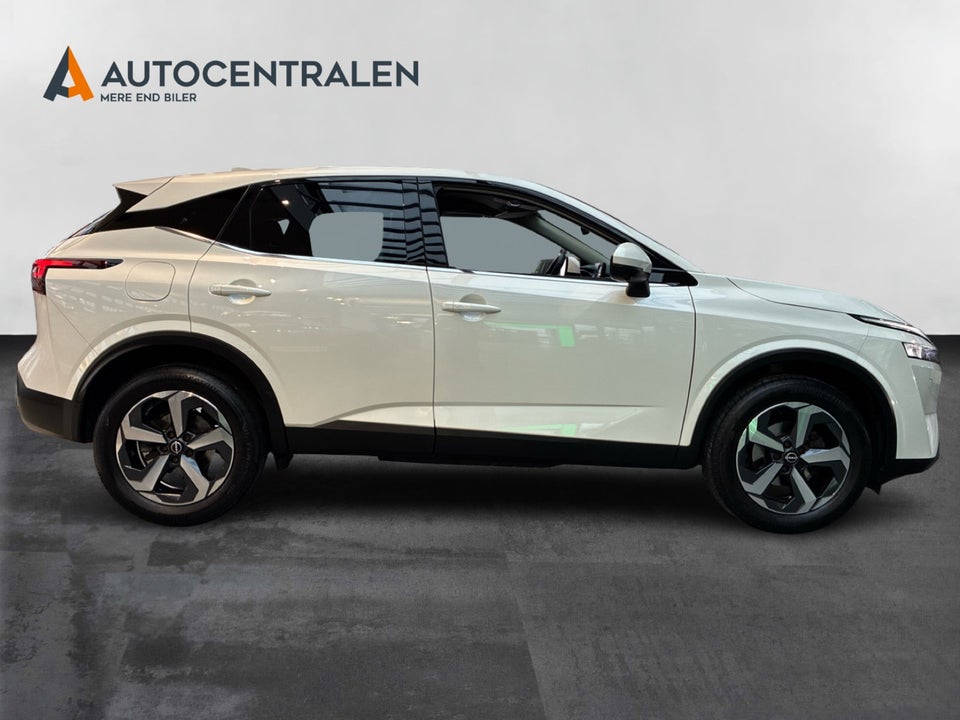 Nissan Qashqai 1,3 mHEV N-Connecta X-tr. 5d