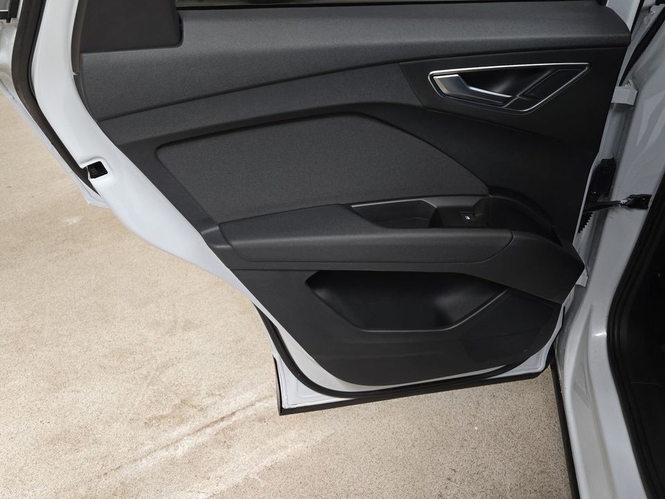 Audi Q4 e-tron 40 Attitude 5d