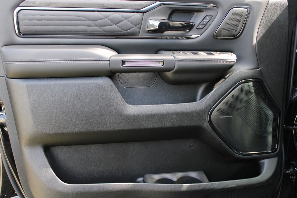 Dodge RAM 1500 3,0 Limited aut. 4d