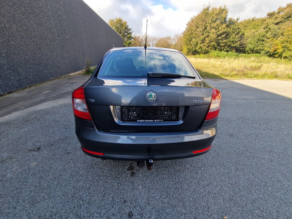 Skoda Octavia 1,4 TSi 122 Ambiente 5d