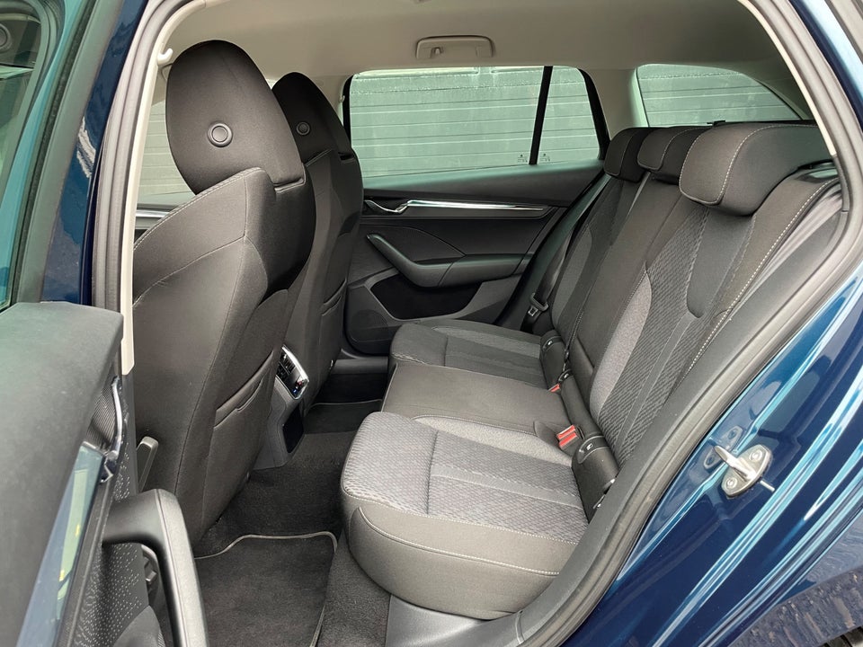 Skoda Octavia 1,4 TSi iV Plus Combi DSG 5d