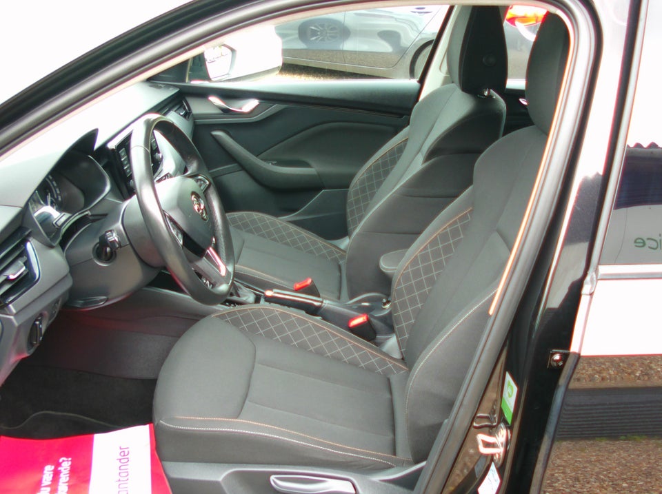 Skoda Scala 1,6 TDi 115 Ambition DSG 5d