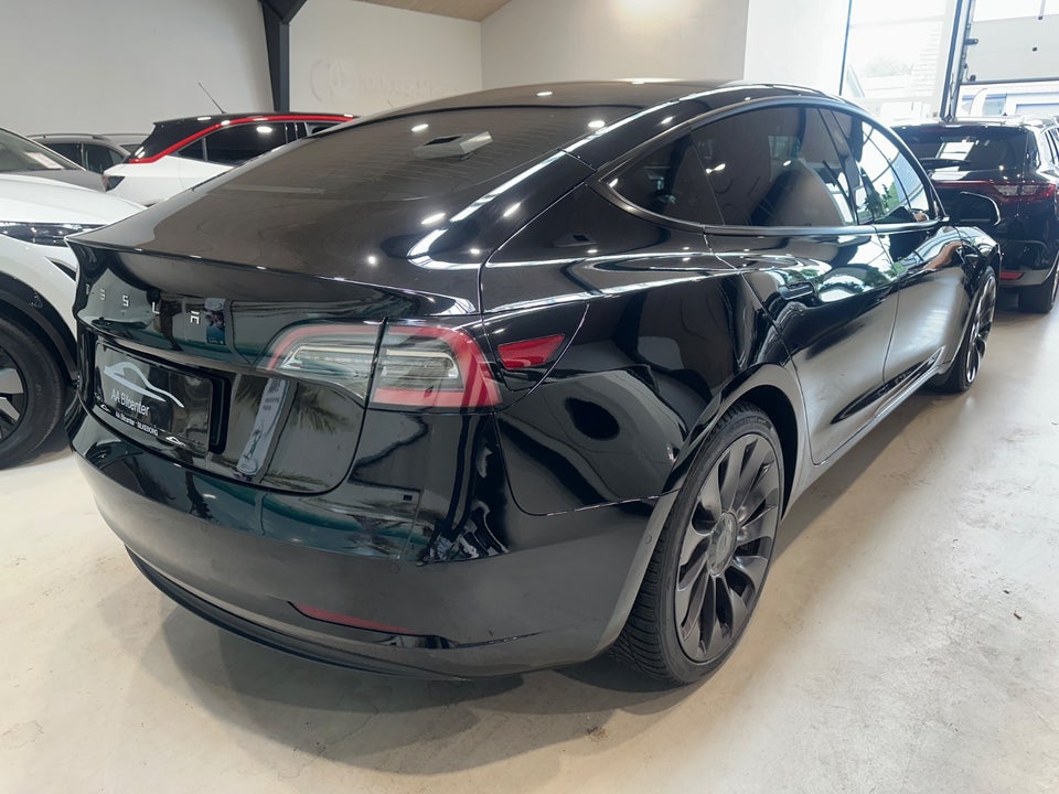 Tesla Model 3 Performance AWD 4d