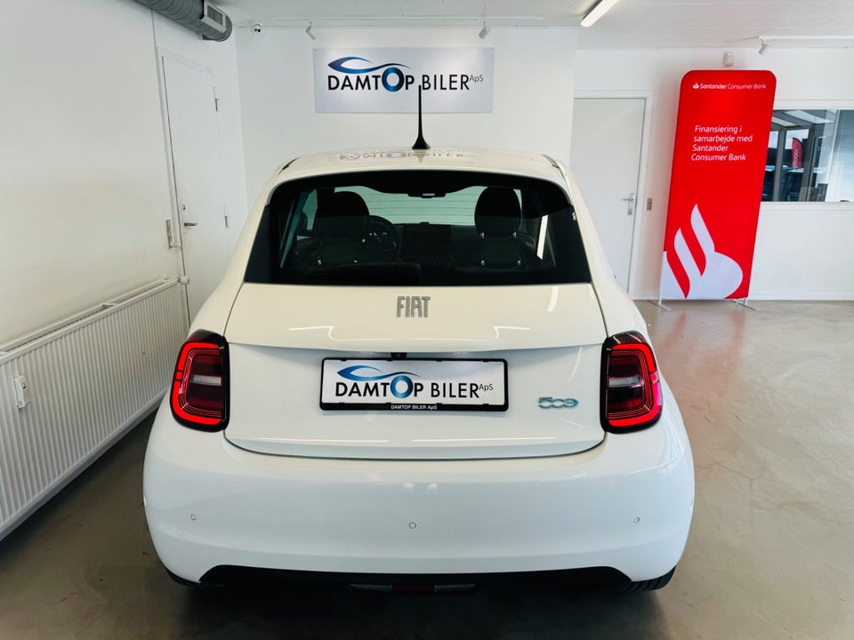 Fiat 500e 42 Icon 3d