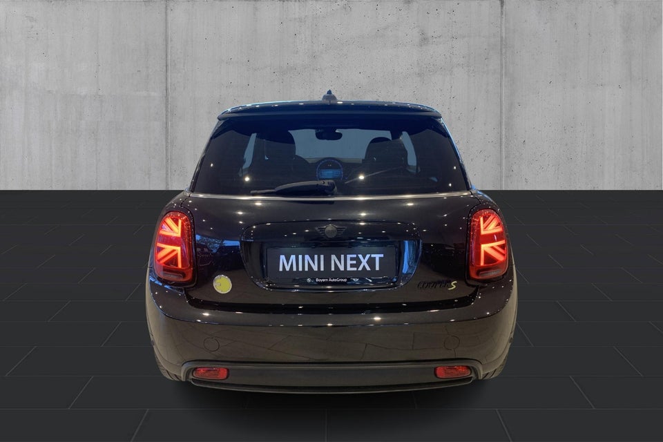 MINI Cooper SE Classic Trim 3d