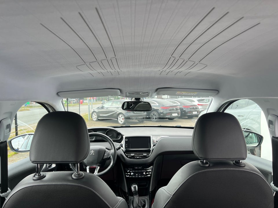 Peugeot 2008 1,2 e-THP 110 Allure 5d