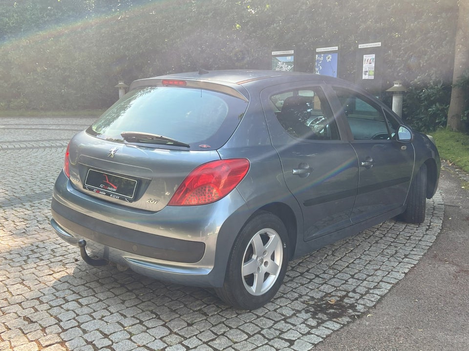 Peugeot 207 1,4 HDi 5d