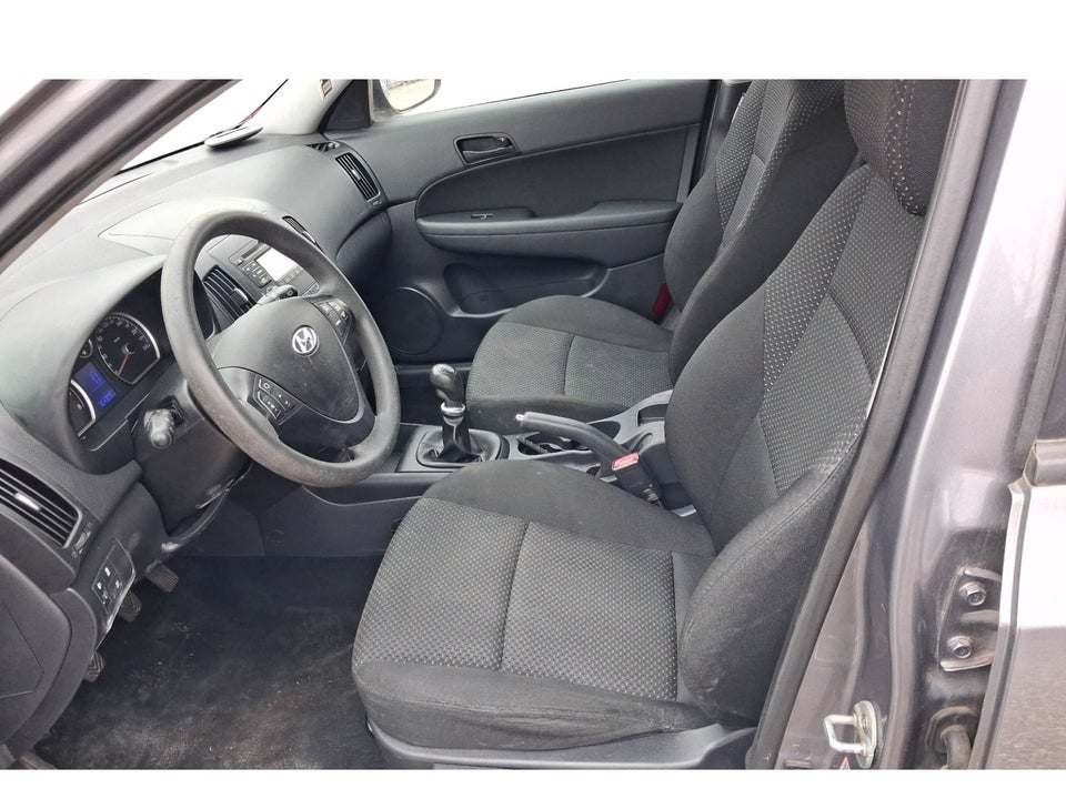 Hyundai i30 1,4 CVVT Classic 5d