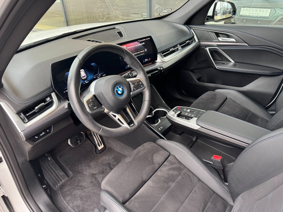 BMW iX1 xDrive30 M-Sport Premium 5d