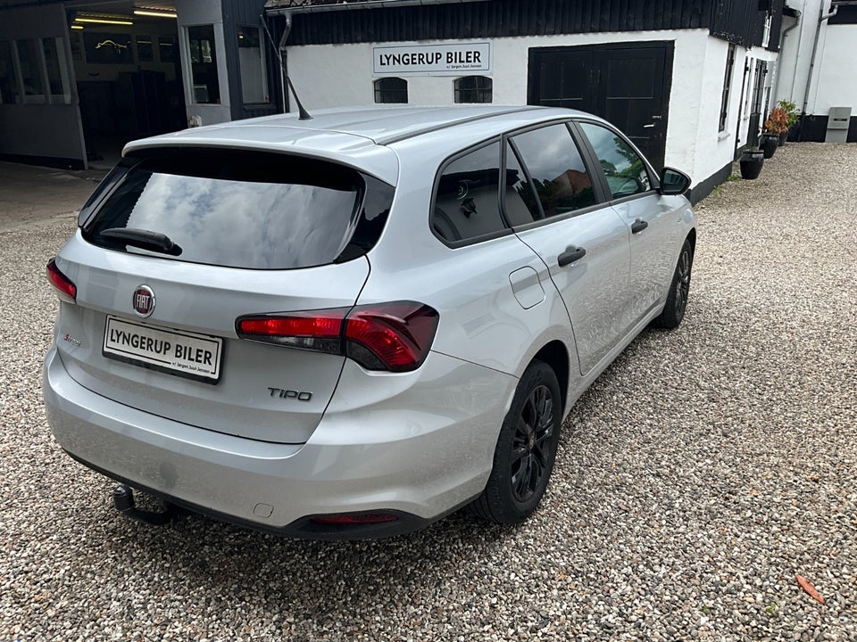 Fiat Tipo 1,4 16V Street SW 5d