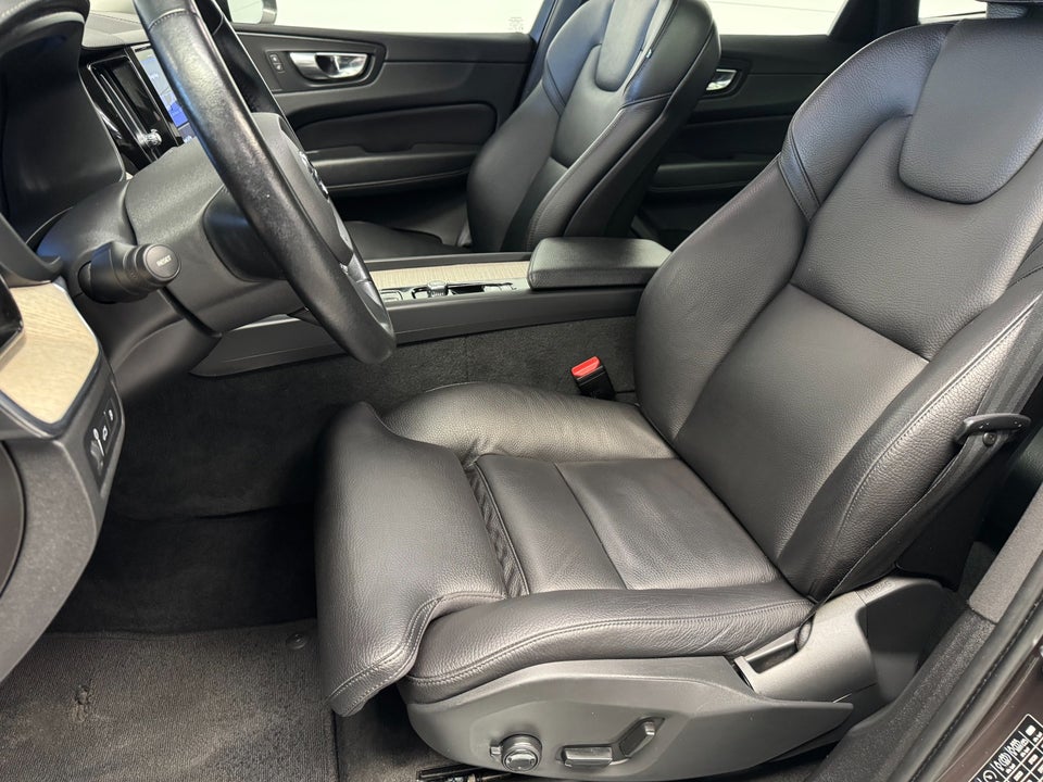 Volvo XC60 2,0 T6 ReCharge Inscription aut. AWD 5d