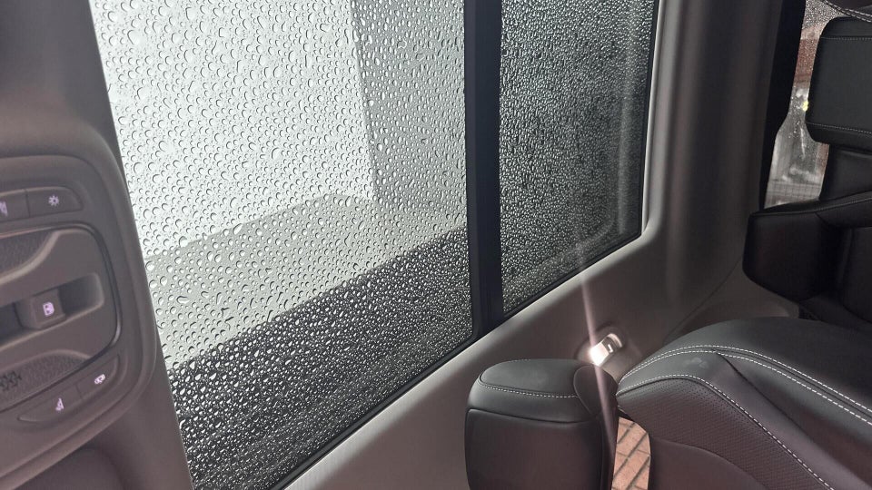 MG Marvel R Luxury 5d