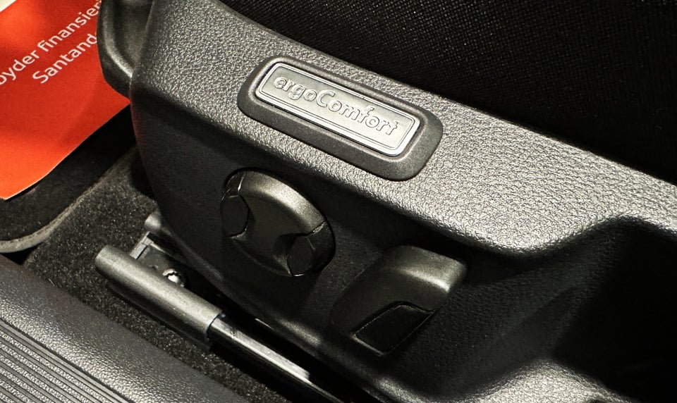 VW Passat 2,0 TDi 150 R-line DSG 4d