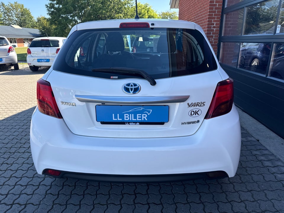 Toyota Yaris 1,5 Hybrid H2 Komfort e-CVT 5d