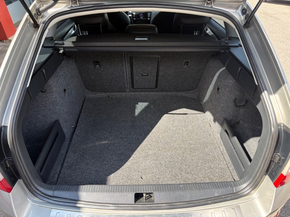 Skoda Octavia 1,4 TSi 140 Elegance Combi DSG 5d