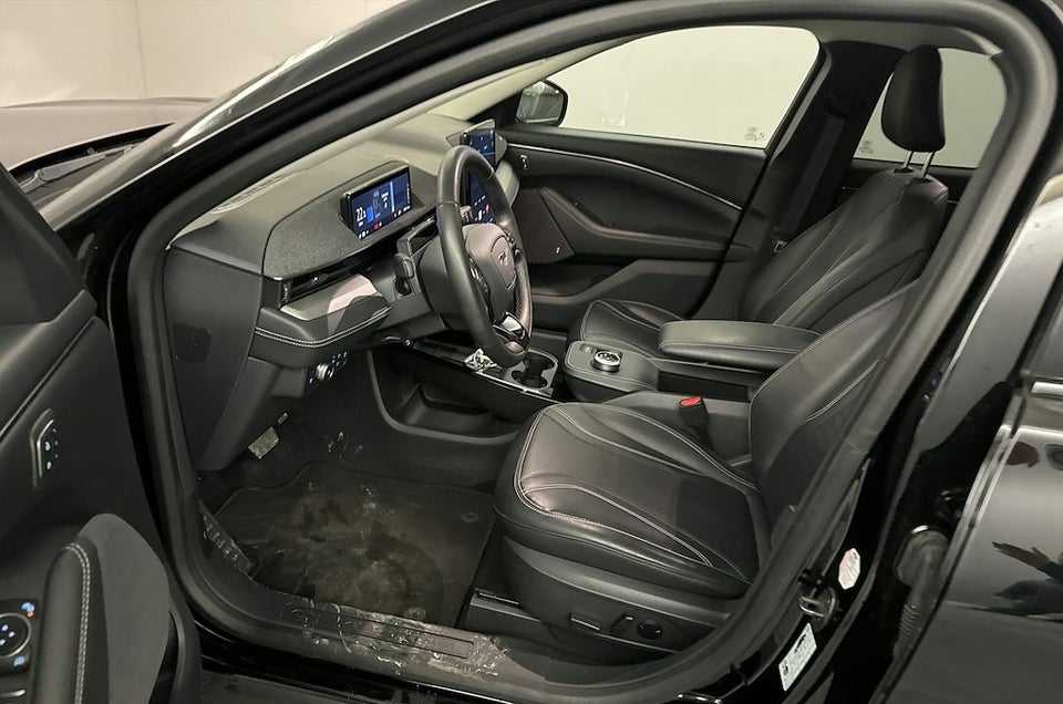 Ford Mustang Mach-E 75 Standard Range 5d