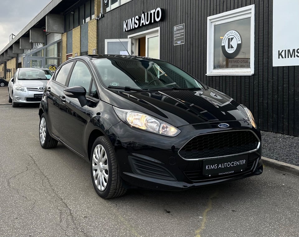 Ford Fiesta 1,0 65 Titanium 5d